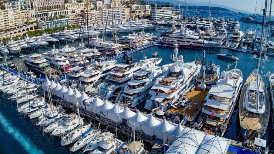 Plein Coeur De Monaco, A 300 Metres A Pied Du Port De Monaco, 4 Pieces Dans Des Escaliers Vue Mer Exceptionnelle Eksteriør bilde